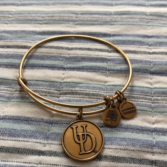 Alex and Ani - University of Delaware - Picture 1 of 2